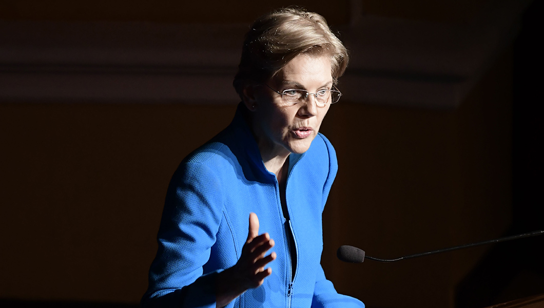 Elizabeth Warren refines populist message and tests out pitch to voters in early Puerto Rico campaign stop