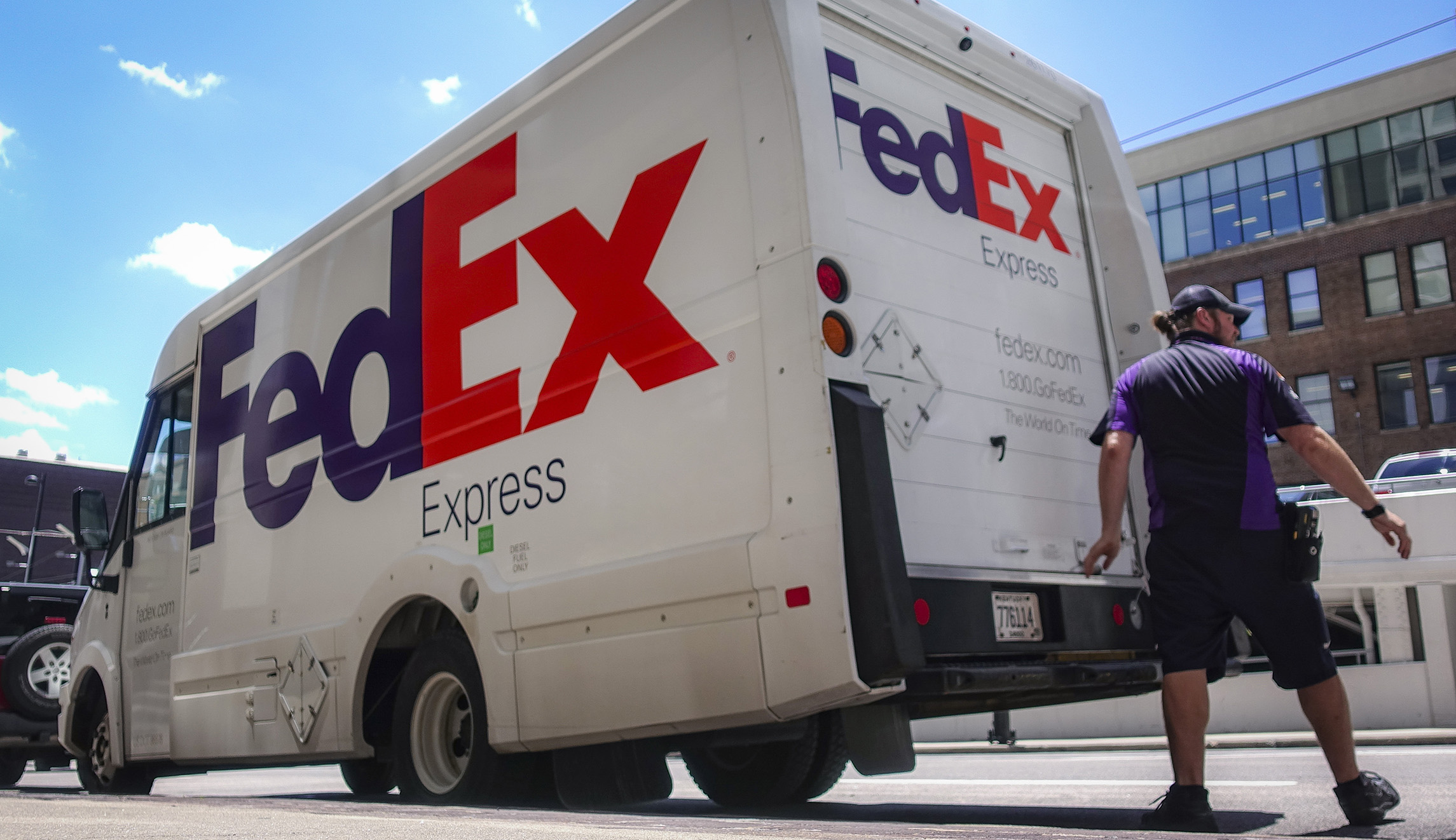 FedEx CEO blasts New York Times report on tax bill, challenges editors to debate