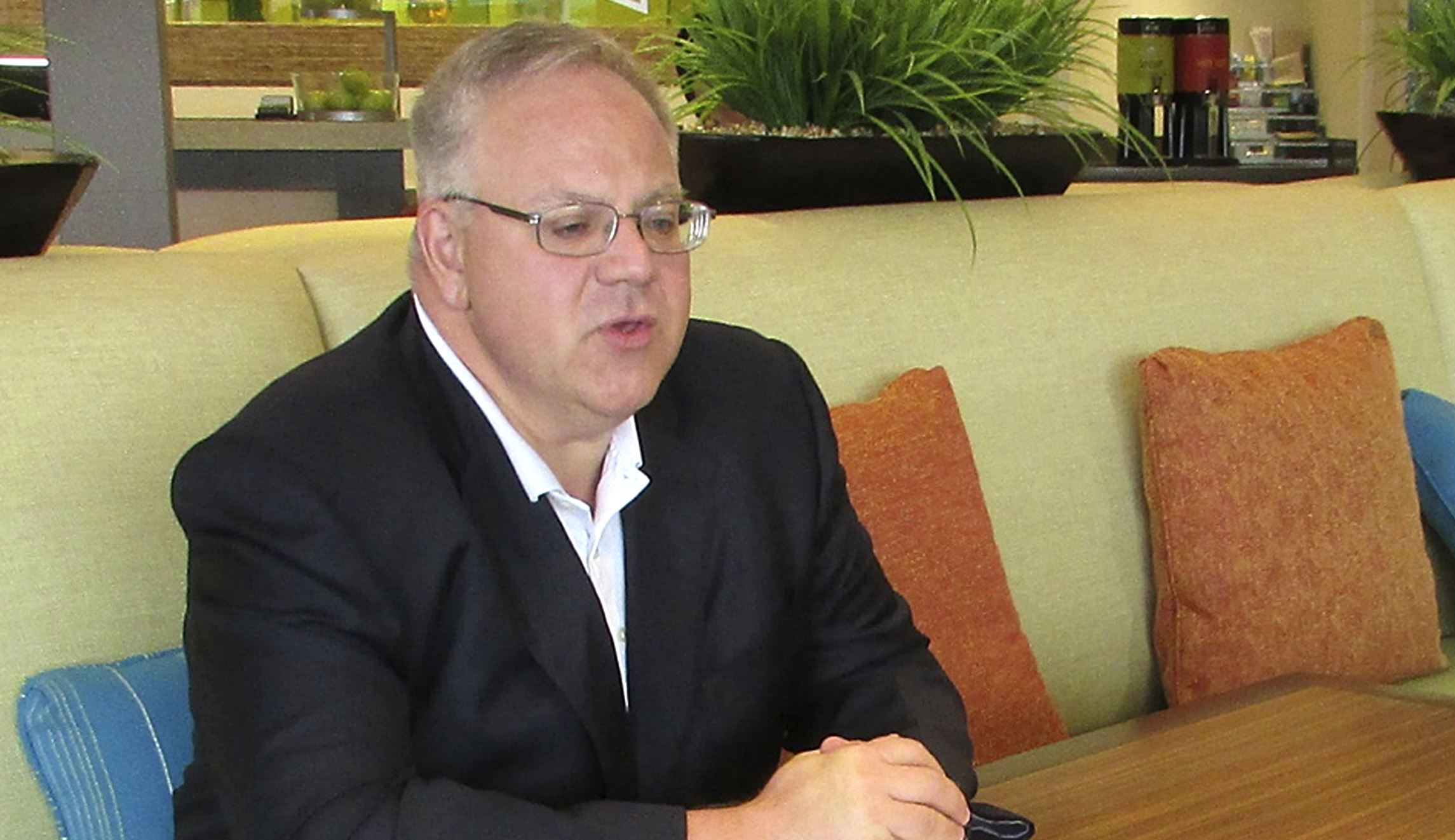 Interior eyes moving more staff and agencies out of DC to ‘the front lines’