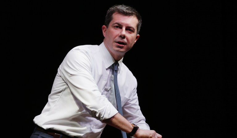 Diversity complaints create last-minute distraction for Buttigieg before Iowa