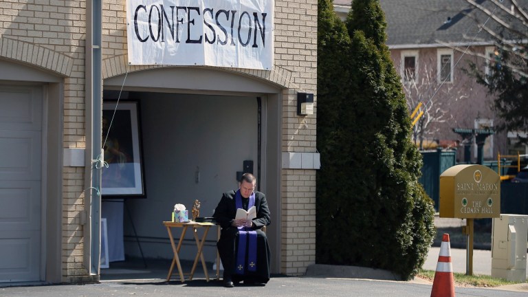 In church closings, Minnesota’s governor undermined his own authority, invited defiance