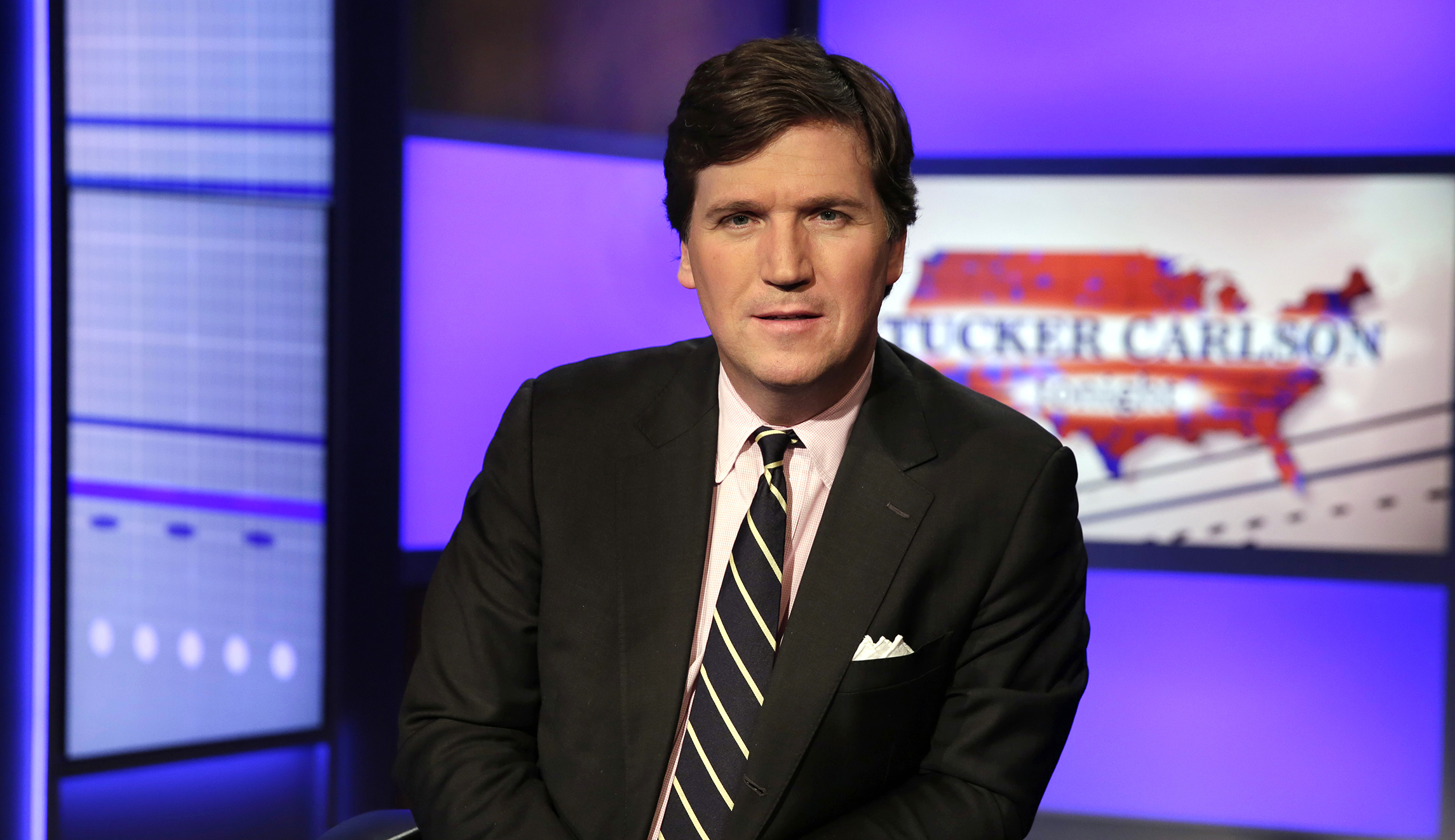 Left-wingers mob Tucker Carlson’s home: ‘We know where you sleep at night!’