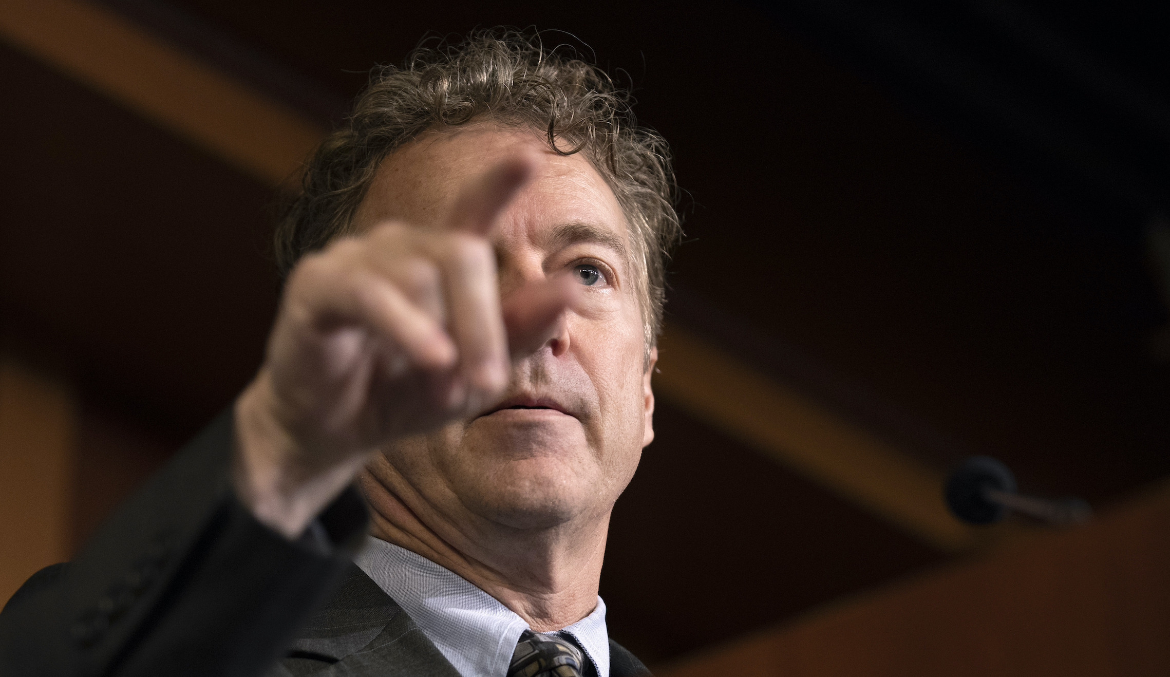 Rand Paul tells NIH to retain Fauci records