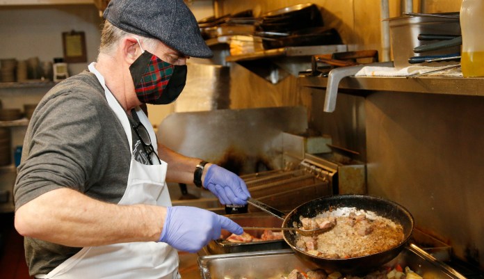 Restaurant association executive says the worst is yet to come for the industry