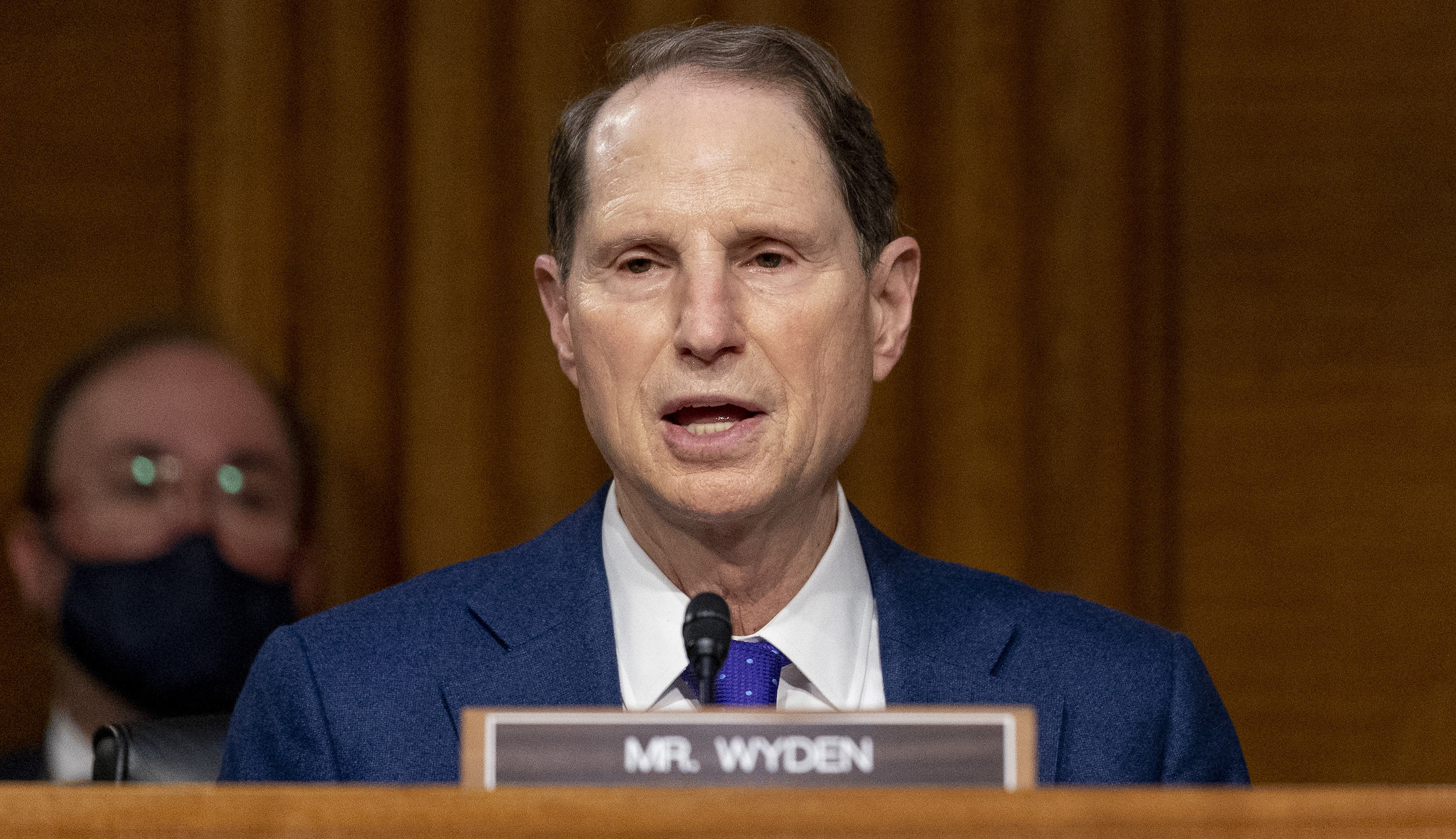 Top Democrat finds Microsoft failed to fix issues resulting in SolarWinds hack