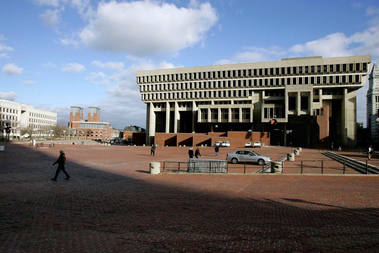 Supreme Court rules Boston erred when it denied request to raise Christian flag