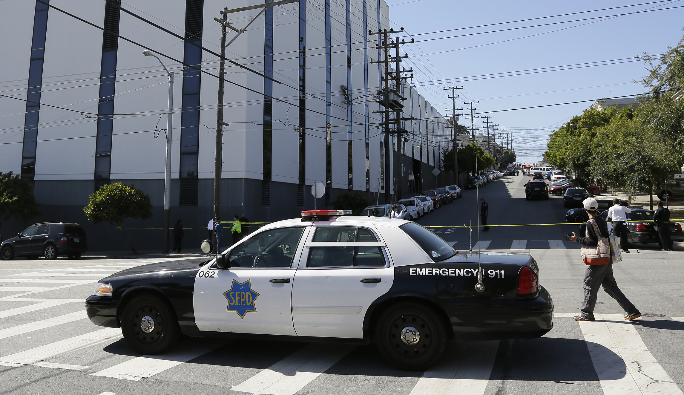 Elderly woman mugged by four in her own housing complex lobby