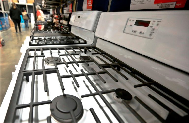 Gas stove ban not in the works, agency chairman says amid uproar