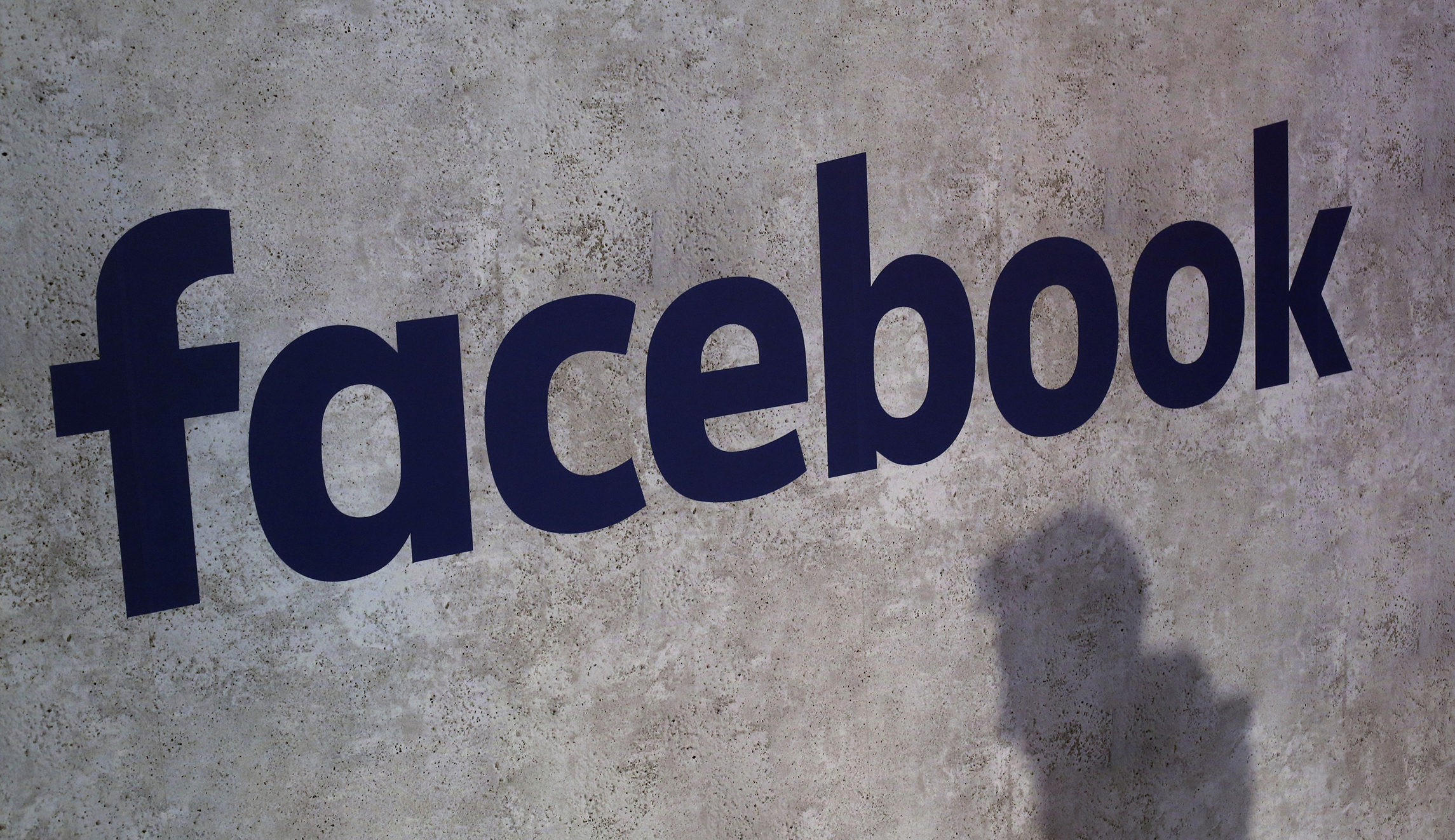 Why I find it difficult to quit Facebook