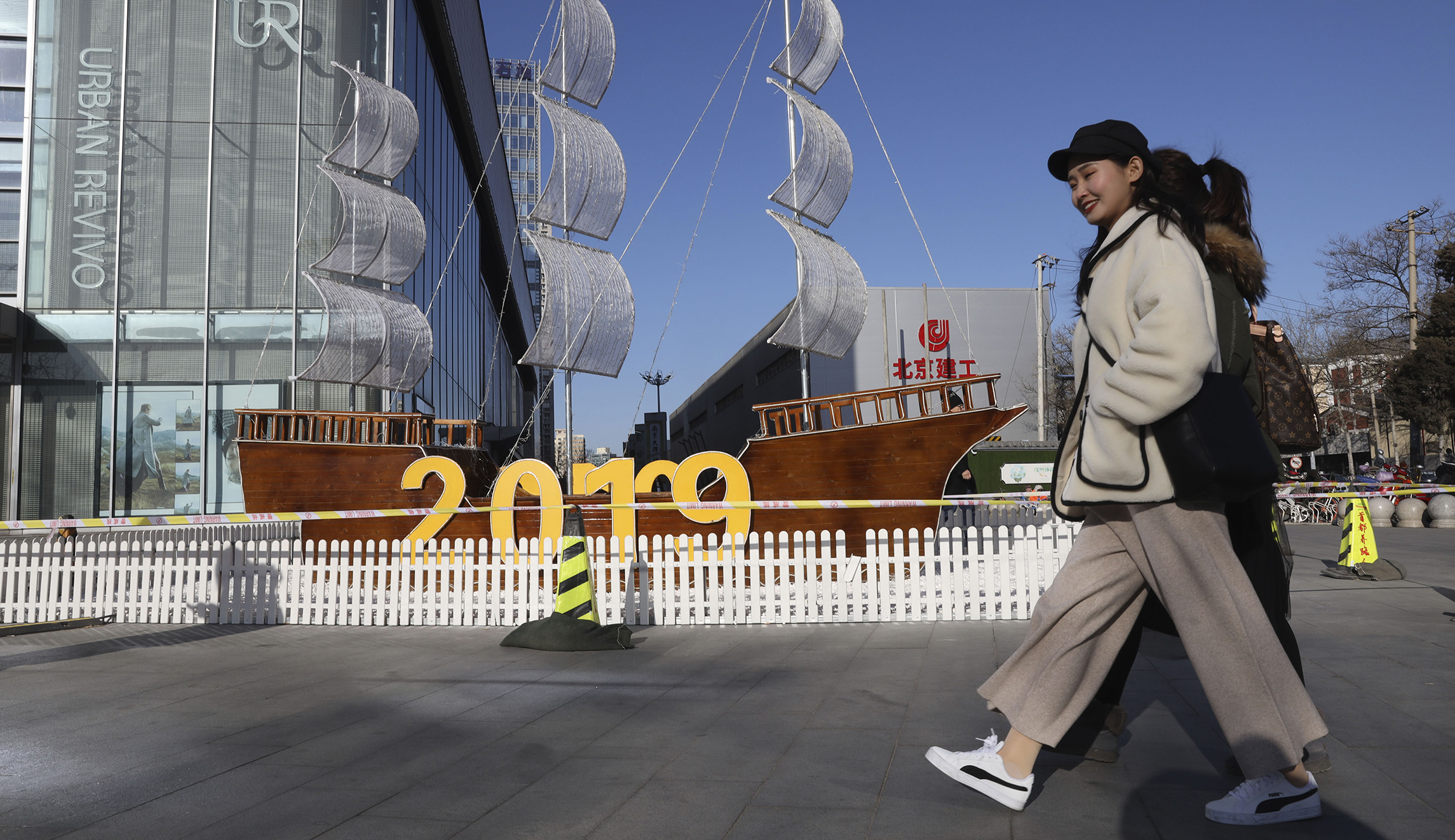 The trade deficit with China hit a new record, and that’s OK