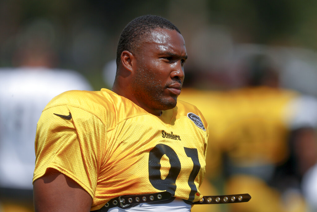 Pittsburgh Steelers’ Stephon Tuitt will not kneel for the flag and says his family is an American success story