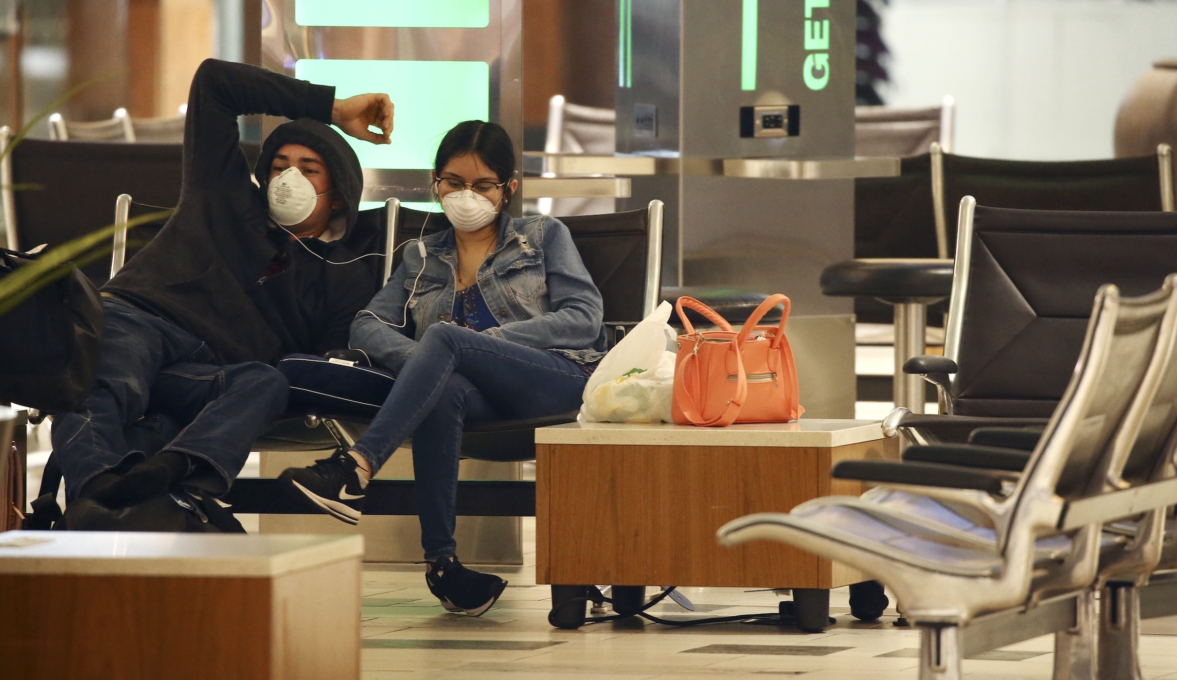 Arizona falls off more state quarantine lists