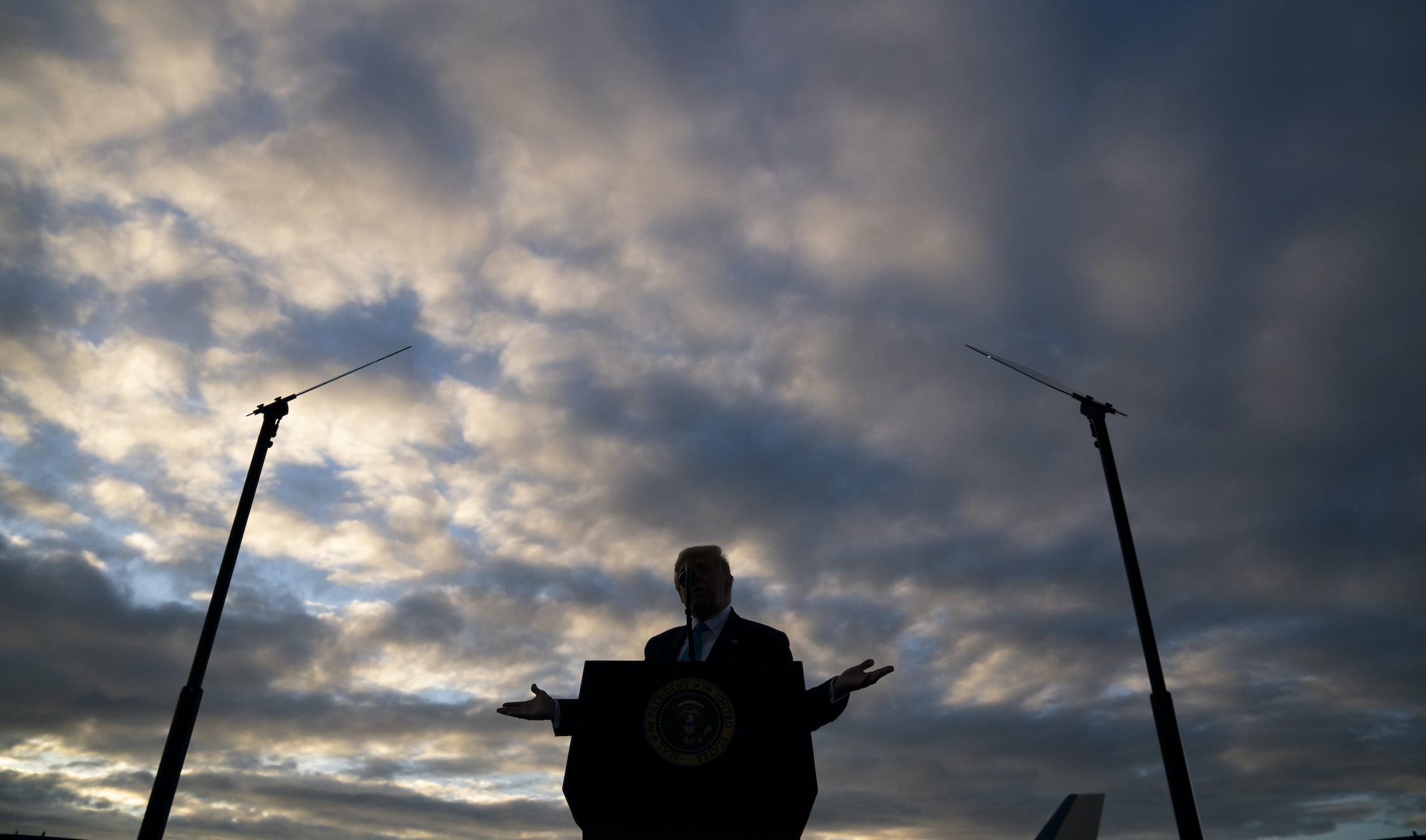 Trump deploys Air Force One and airport hangars to hold rallies in time of COVID-19