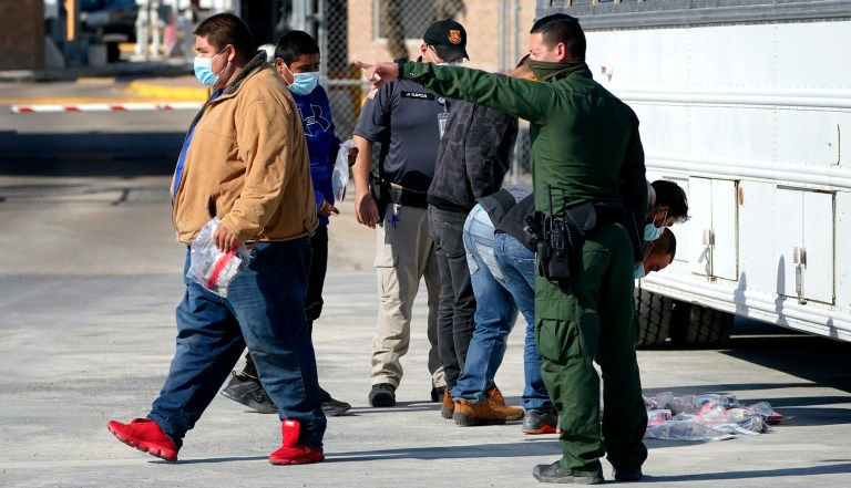 15,000 migrants released into US without notices to appear in court, congressman says