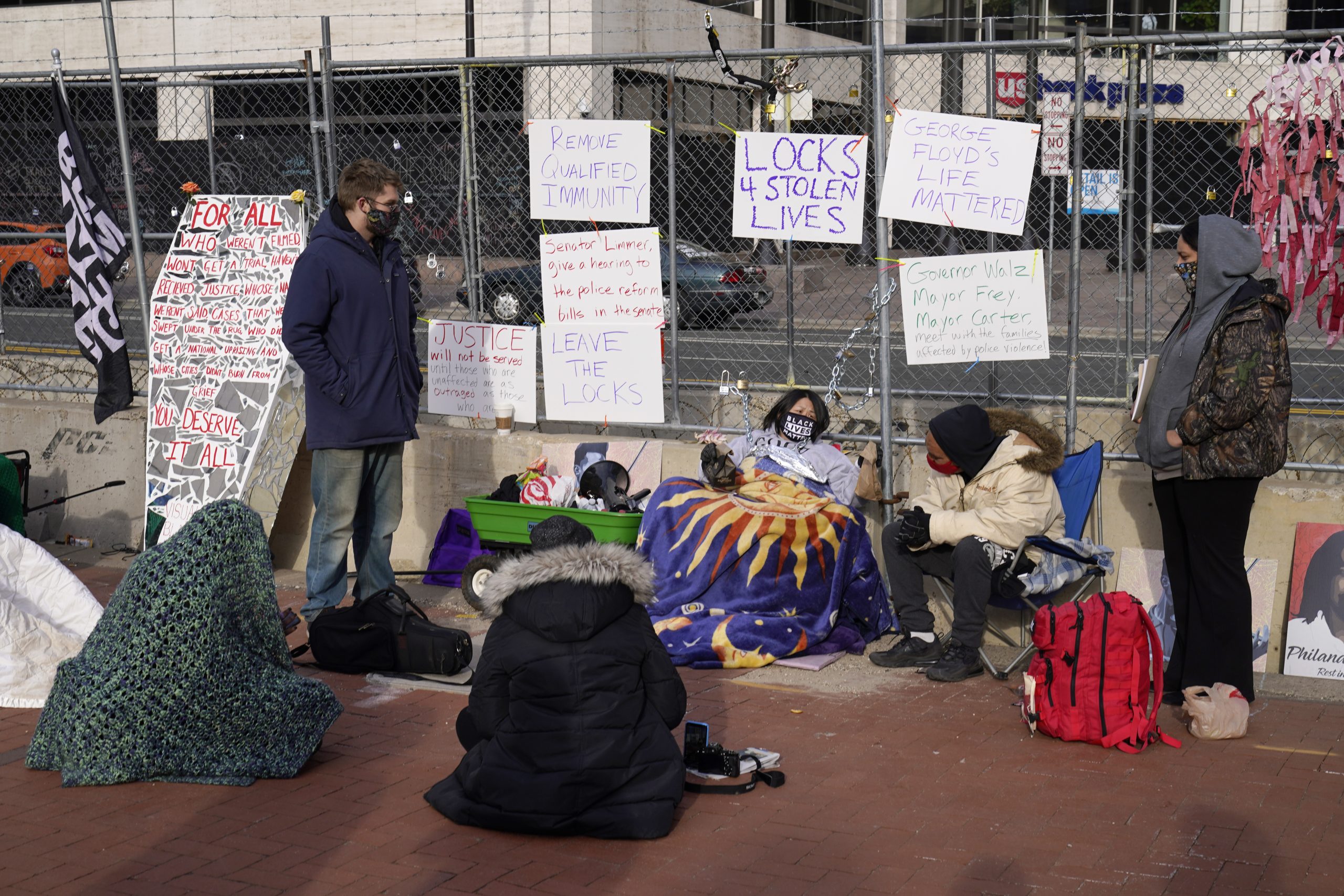 Minneapolis braces itself for unrest as Derek Chauvin trial concludes