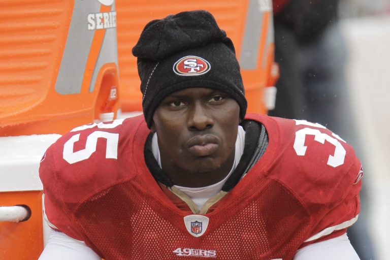 Former NFL player killed five in South Carolina home before taking own life: Police