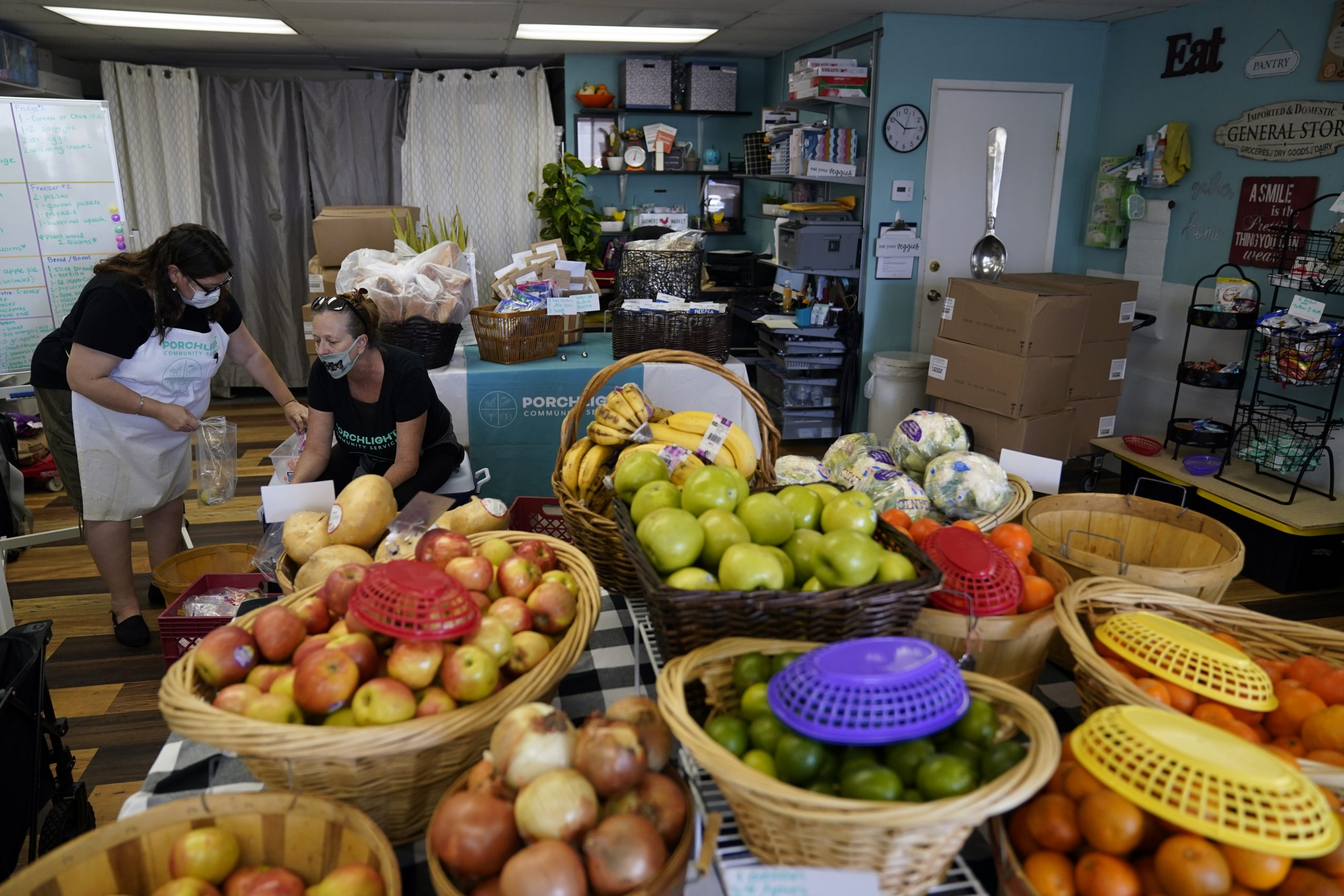 Inflation hits 30-year high in key gauge watched by Fed