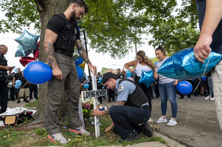 Victim of botched police raid who sued Chicago says slain officer showed her ‘respect’