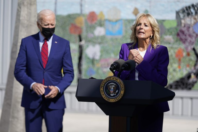 Biden wanders out of place while first lady speaks at DC middle school