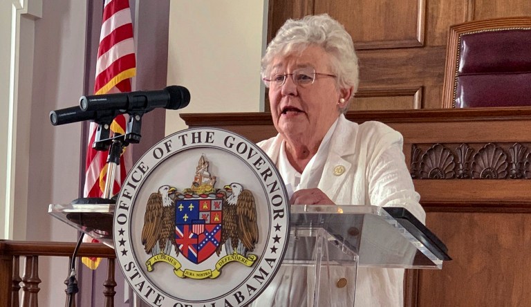 Alabama governor instructs officials not to cooperate with federal vaccine mandate