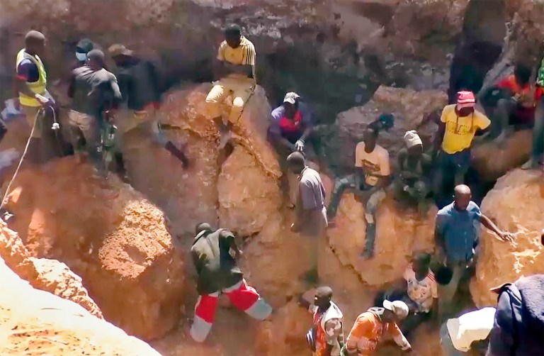 Eighteen killed, seven injured in Niger gold mine collapse