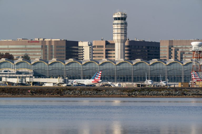 DC airport brawl: Delta attacks the anti-competitive regulations protecting United