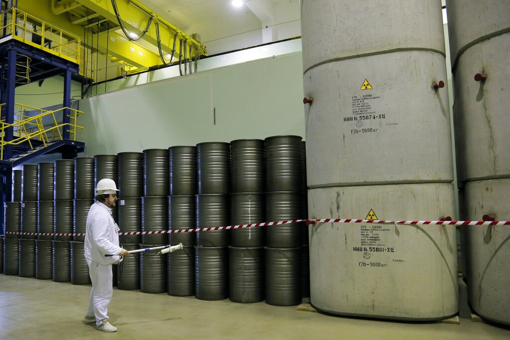 Panic as fire erupts at Ukrainian nuclear plant under relentless Russian shelling