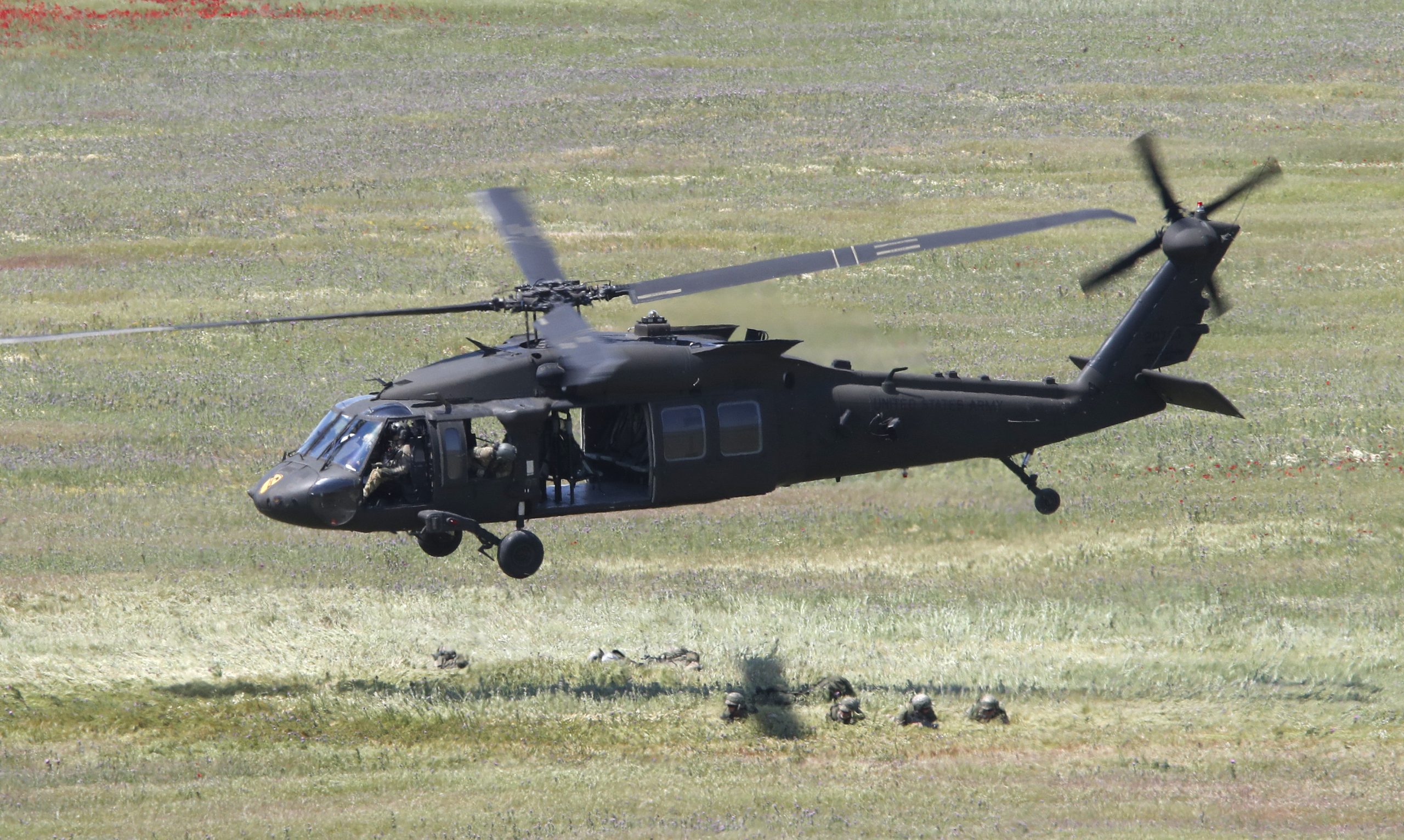 Black Hawk helicopter crash kills two, leaves no survivors in Alabama