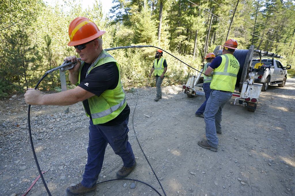 Rural areas in 24 states to receive $759 million in grants for high-speed internet