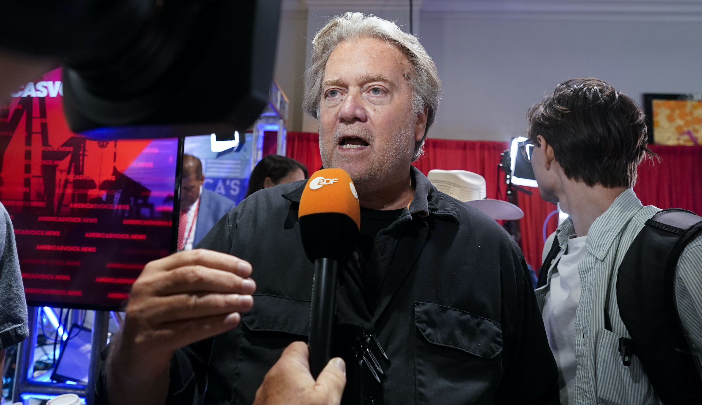 Bannon delivers bullish speech to CPAC after contempt of Congress convictions
