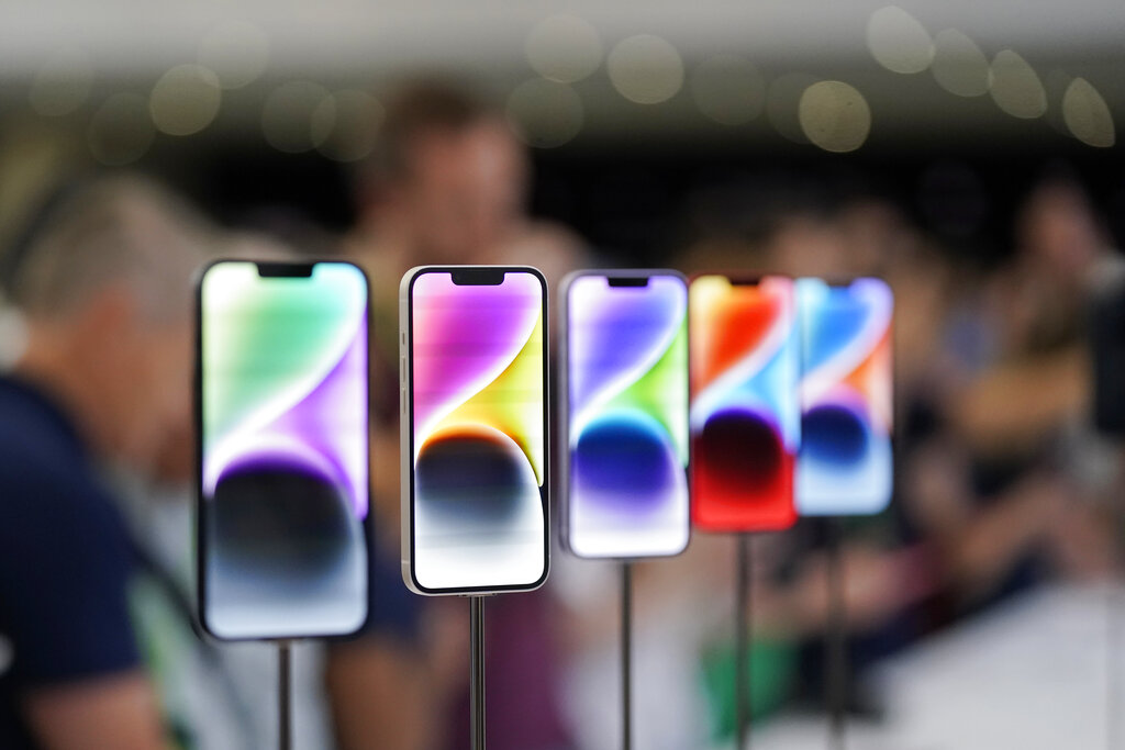 European Union passes vote to use single charger for all smartphones by 2024