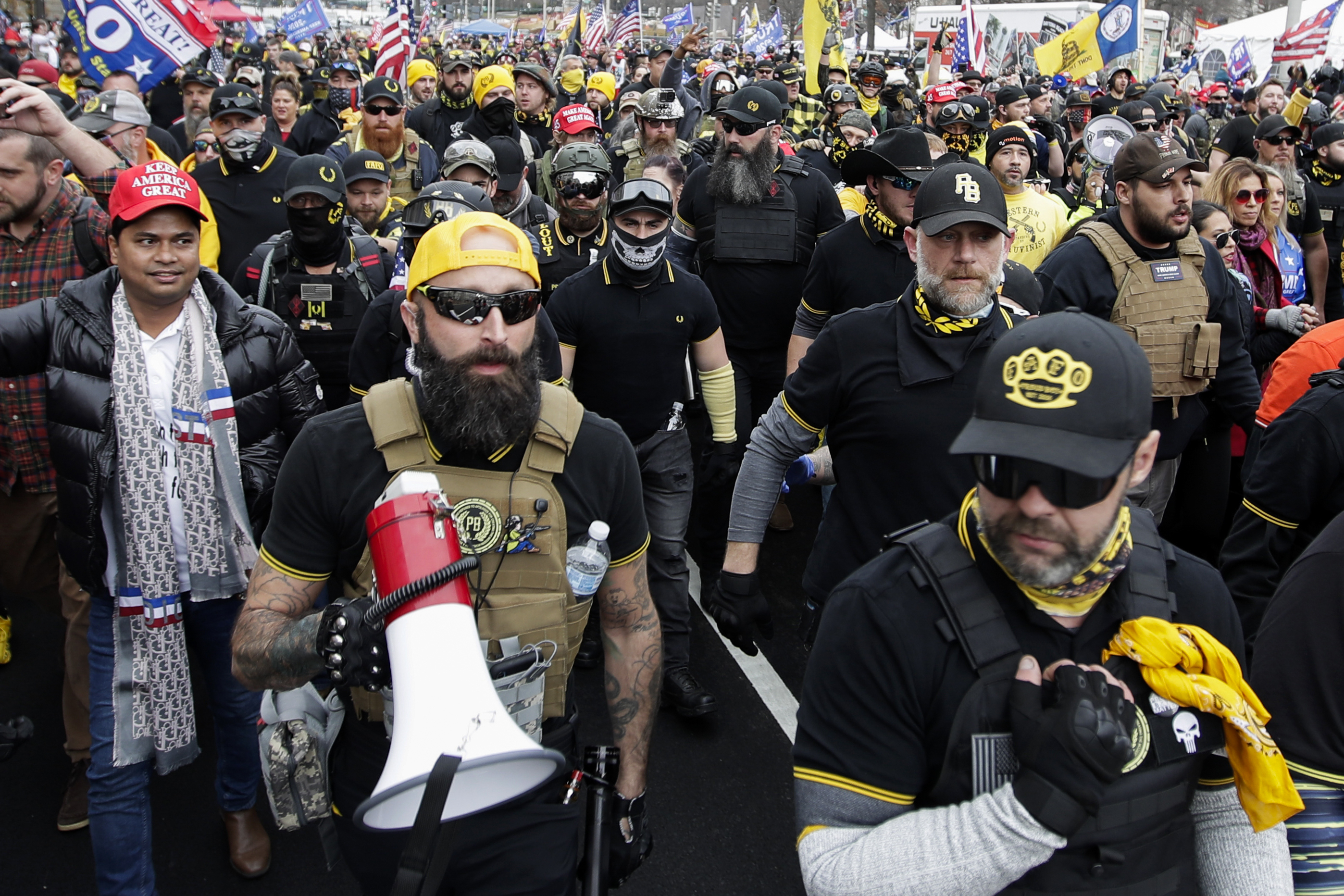 FBI agent reveals ‘Zombie Killer’ axes recommended in Oath Keeper plans for Capitol riot