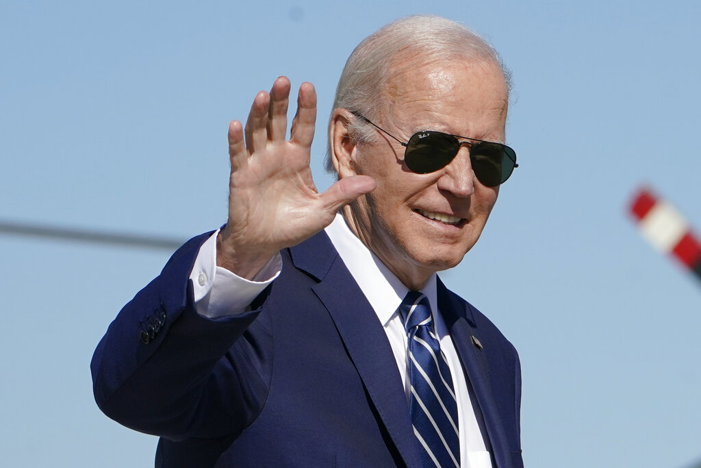 Biden to vote early in Delaware on Saturday alongside granddaughter