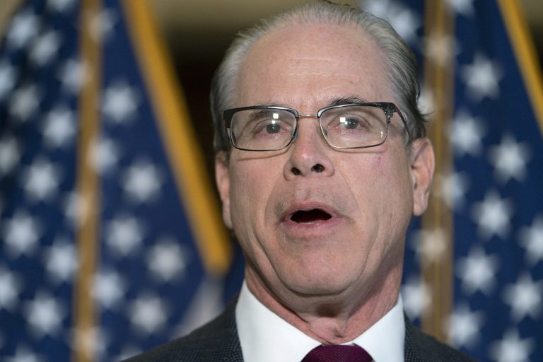 Indiana GOP senator announces bid for governor, opening Senate seat in 2024