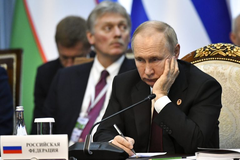 Putin claims Moscow ready for Ukraine talks as attacks go on