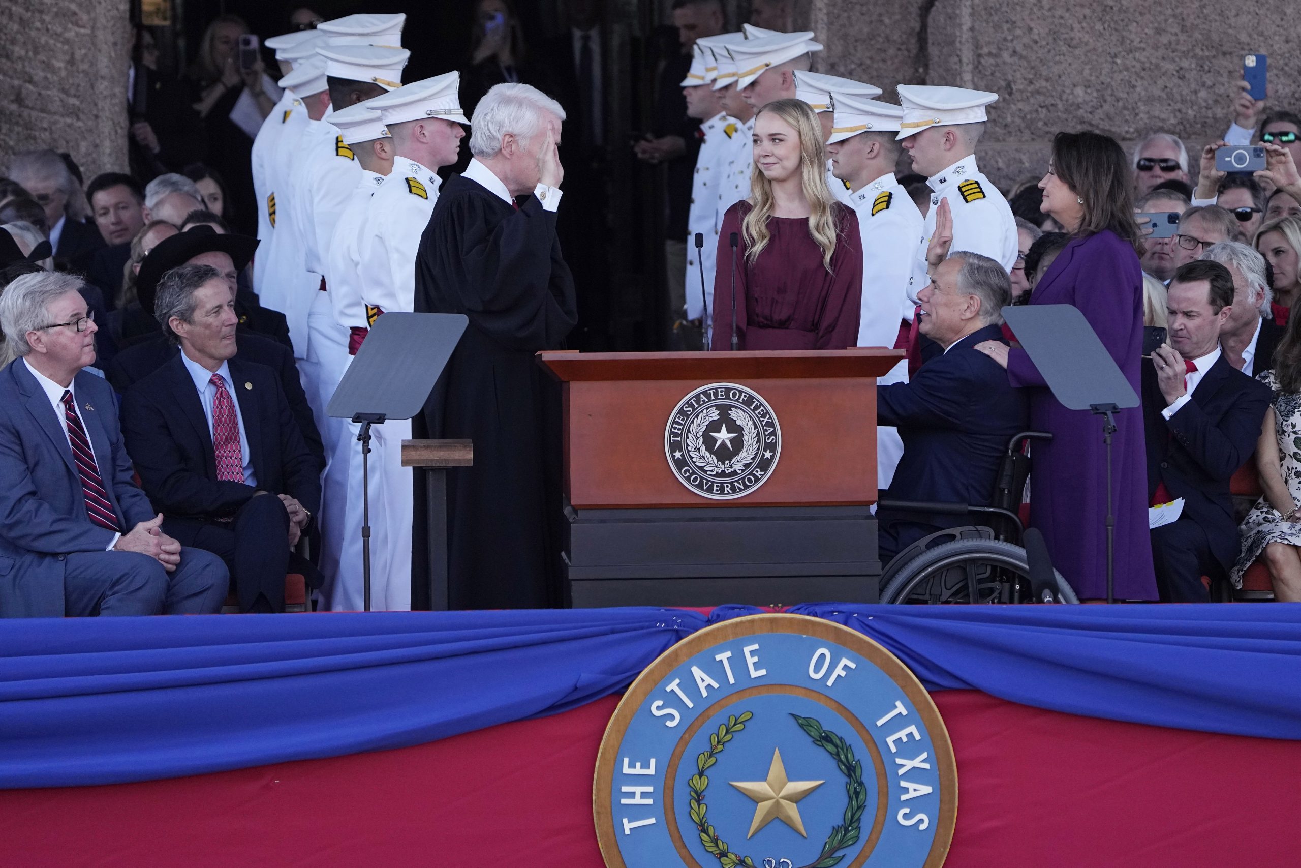 Greg Abbott, Nathan l. Hecht