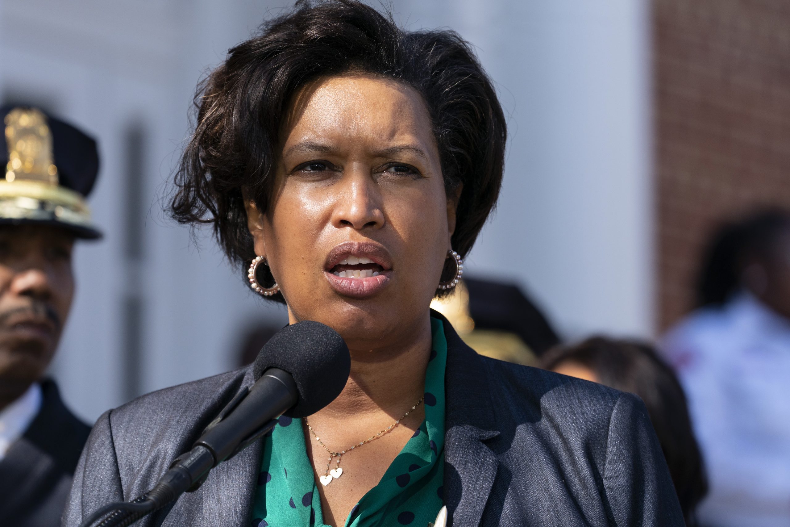 Bowser appoints new Department of Buildings director as DC looks to reclaim empty offices