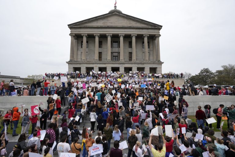 Tennessee lawmakers file resolutions to oust three Democrats from statehouse over protests