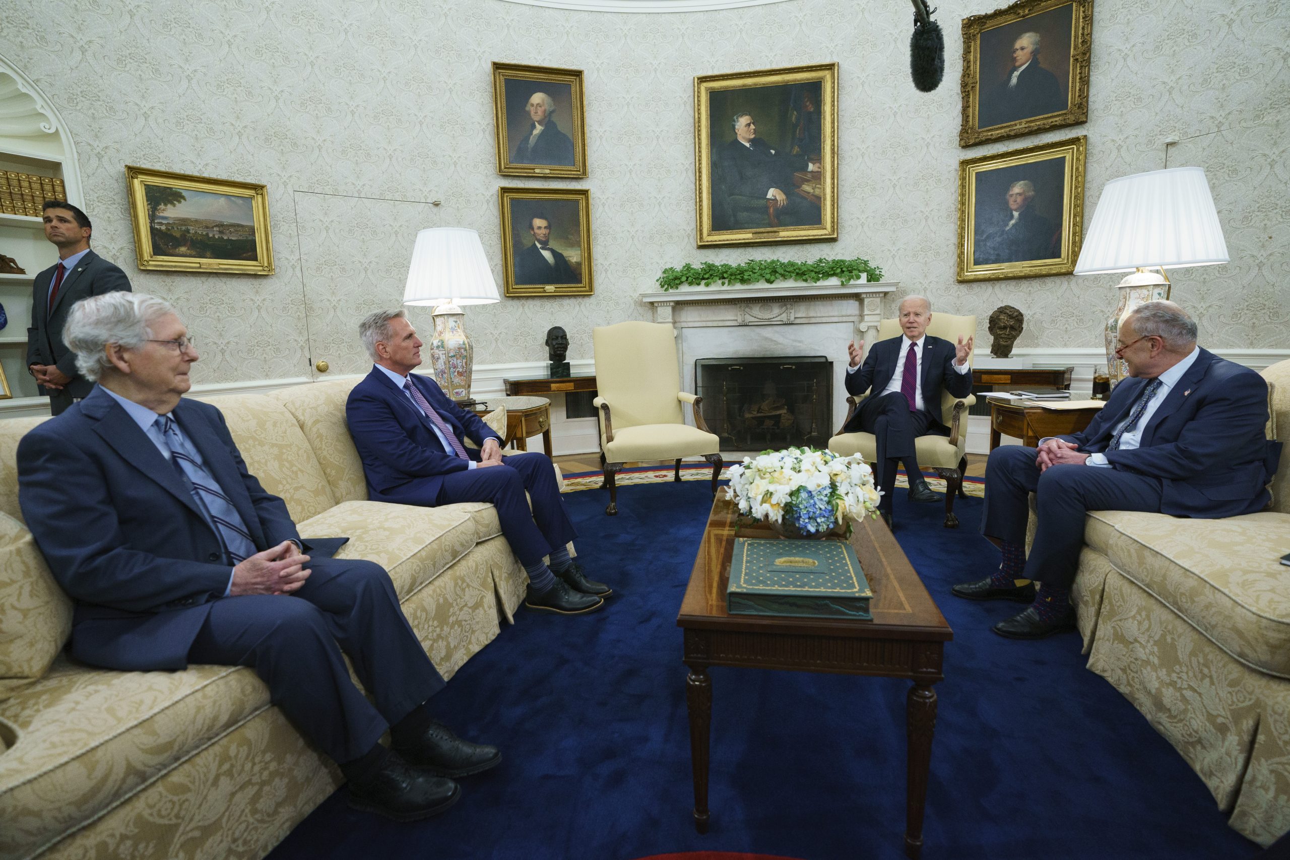House Republicans push Democrats to stay in town during debt ceiling talks