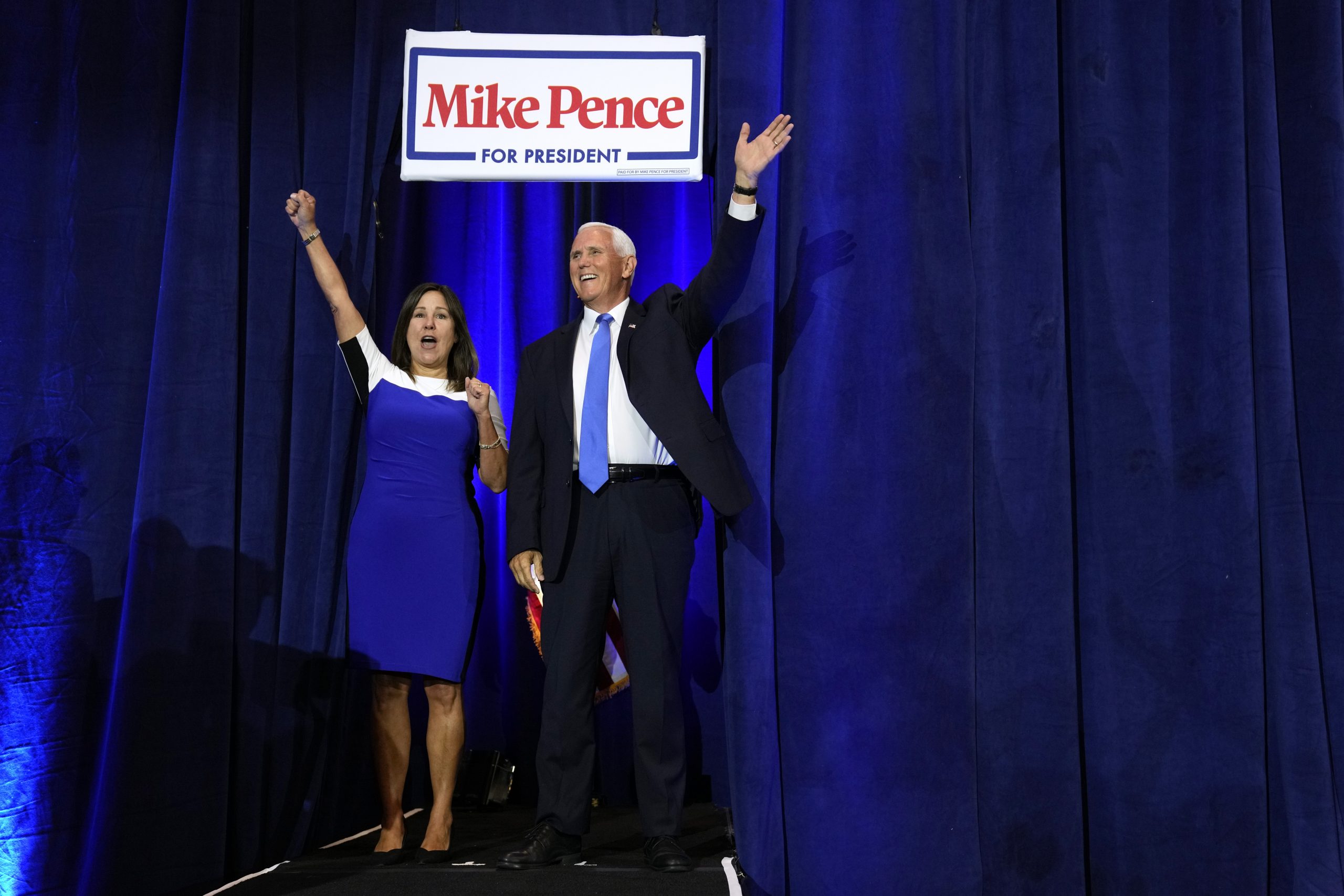 Pence slams Trump in campaign launch after ignoring him in video announcement