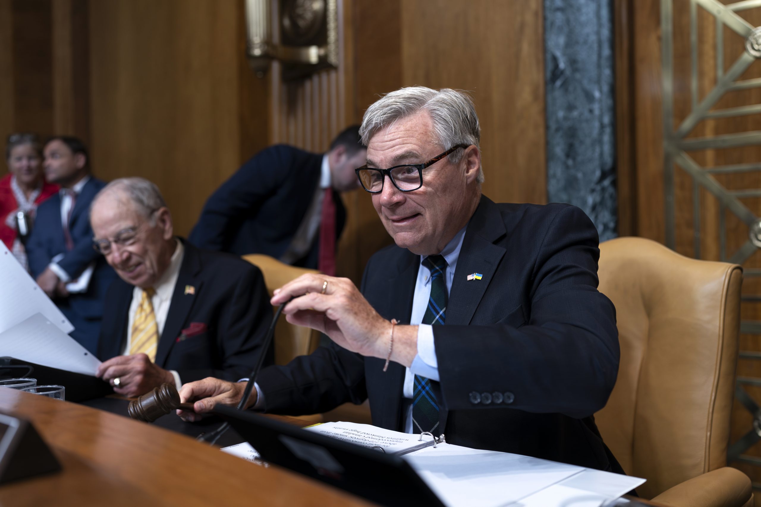 Sheldon Whitehouse, Chuck Grassley