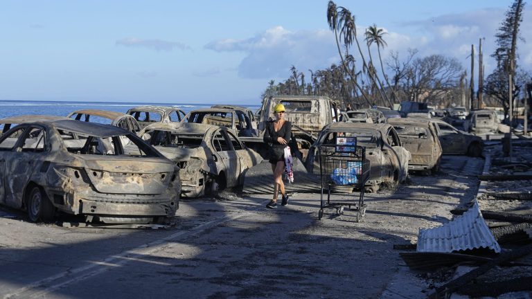 Hawaii fire: Death toll rises to 67 as firefighting efforts continue