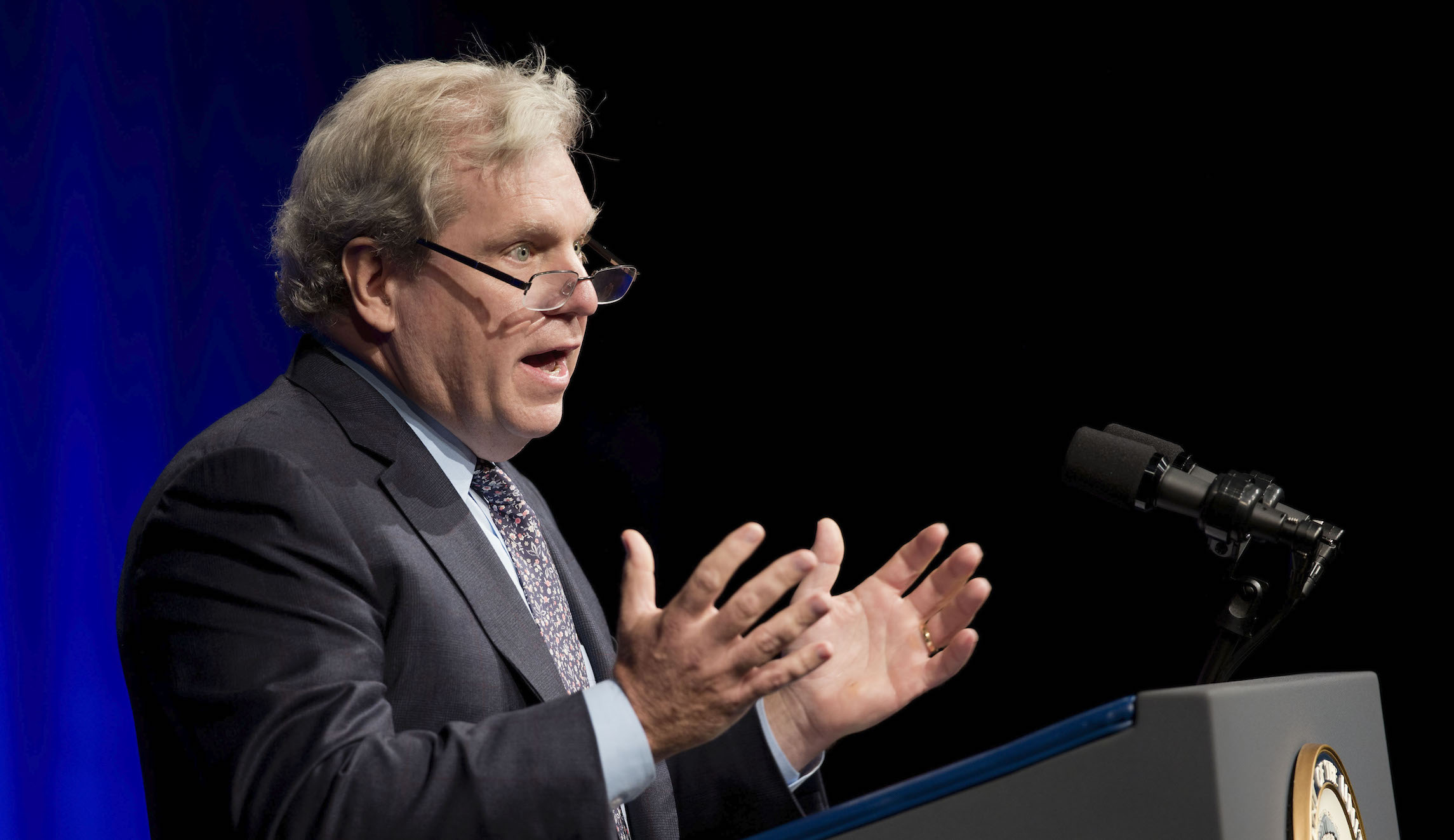 Bill Clinton’s ex-press secretary explains what it takes to be a ‘trusted messenger’