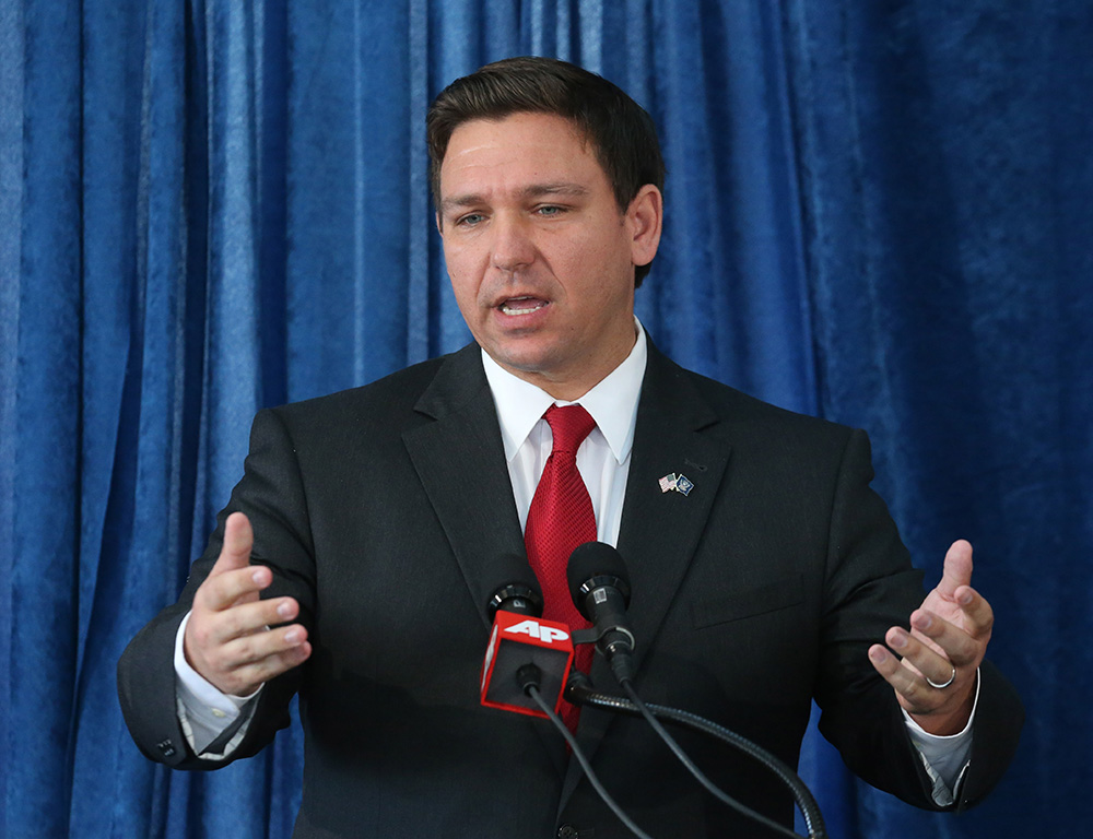 DeSantis blasts Biden as federal government emboldens Florida districts to defy school mask ban