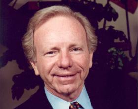 McCain Endorses Joe Lieberman for Defense Secretary