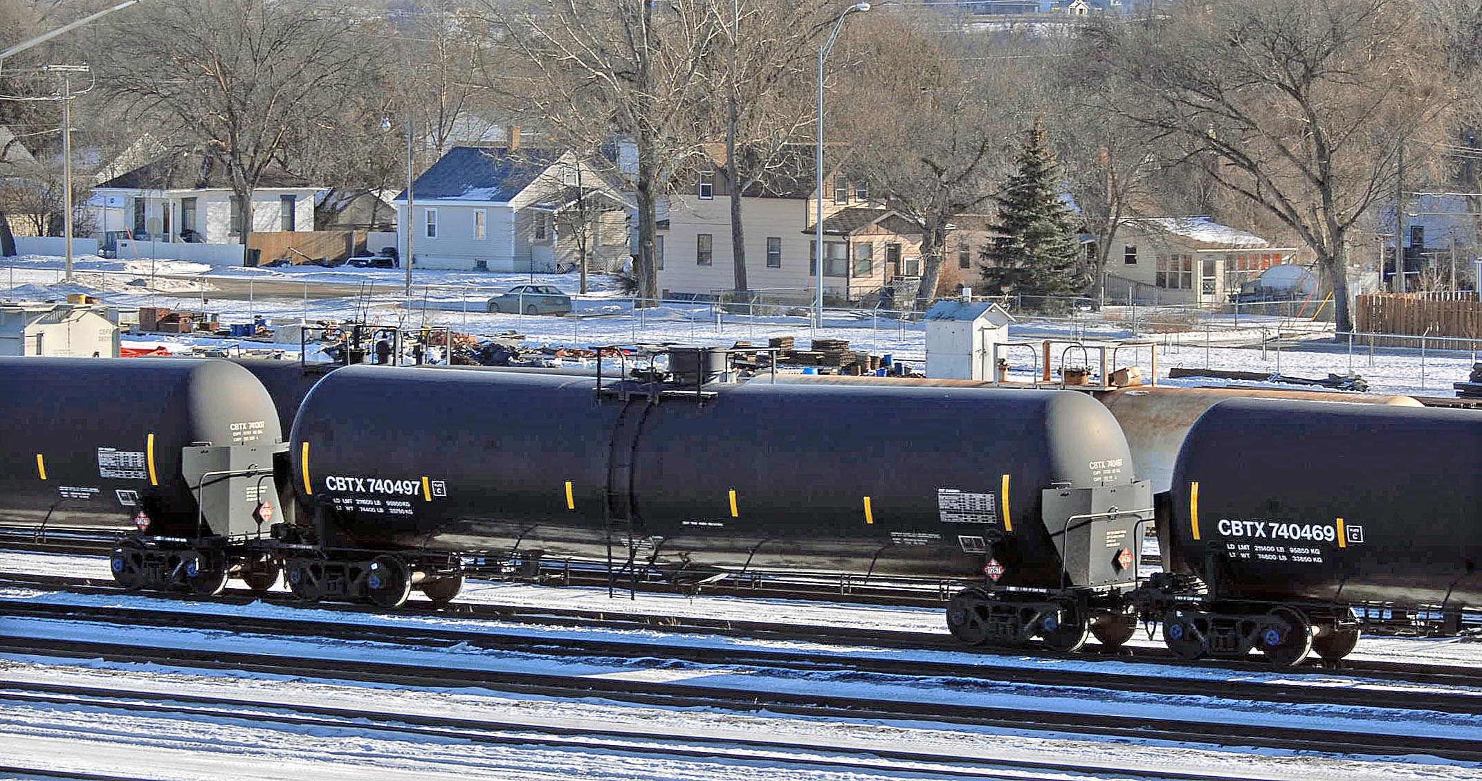 Backers: Report on rail risks boosts Keystone XL