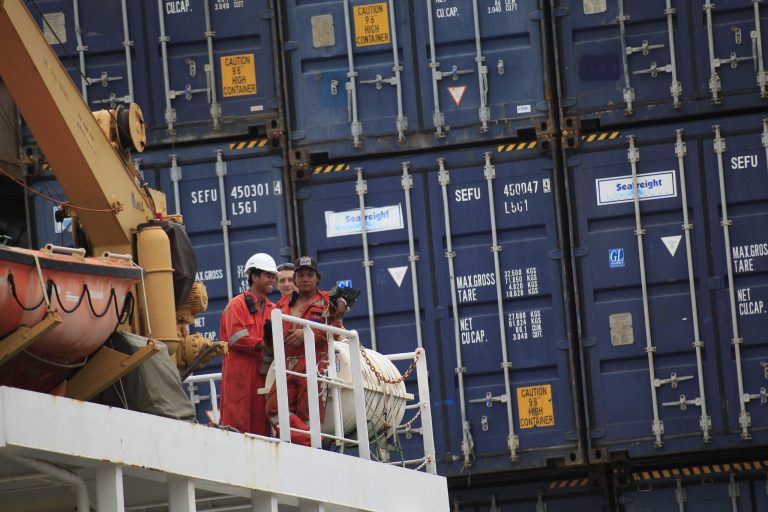 The House is set to vote next week on a bill lifting a 40-year-old ban on crude oil exports.Â (AP Photo/Wilfredo Lee)