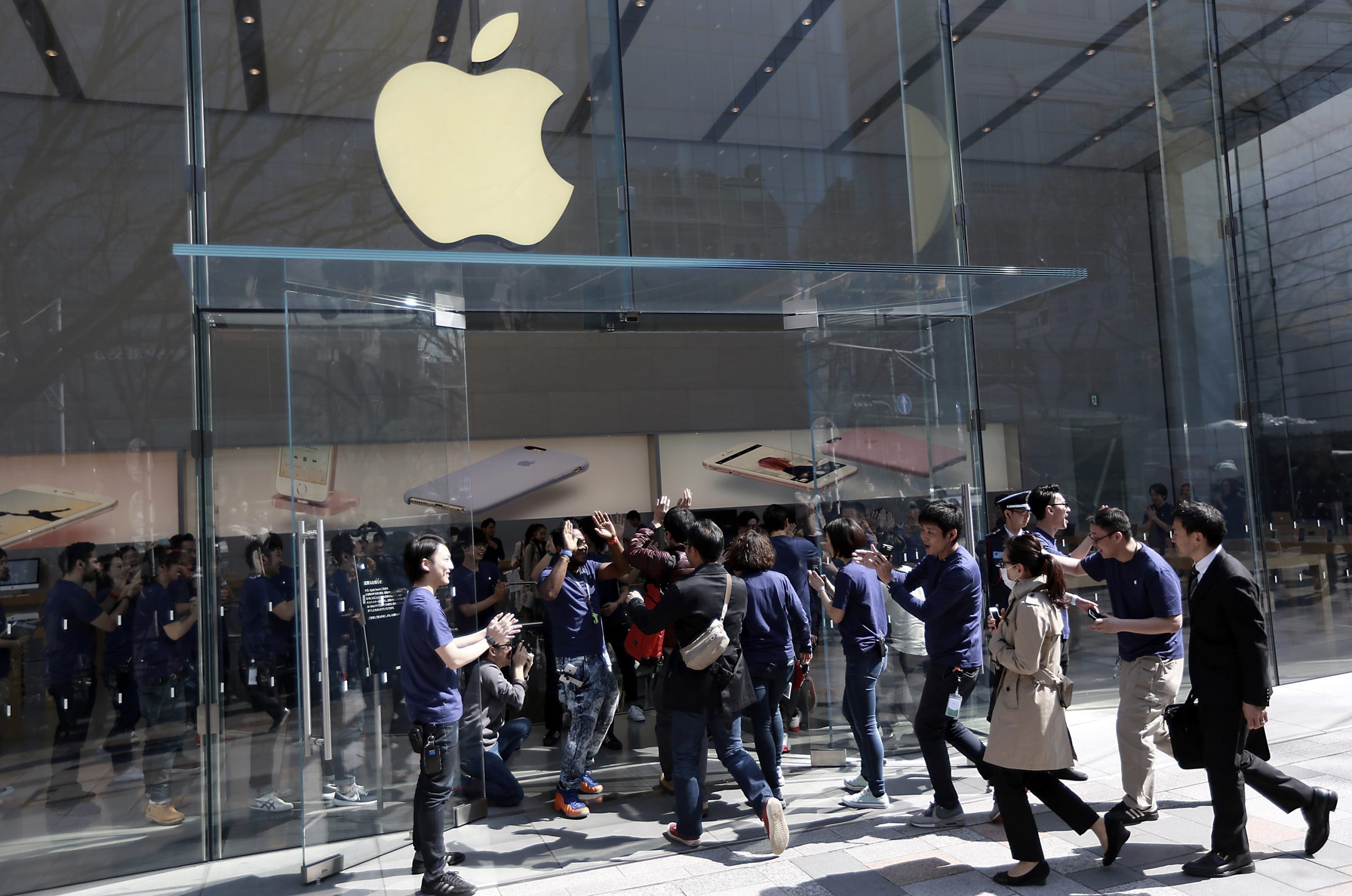 Senate bill would force Apple to help FBI with encryption