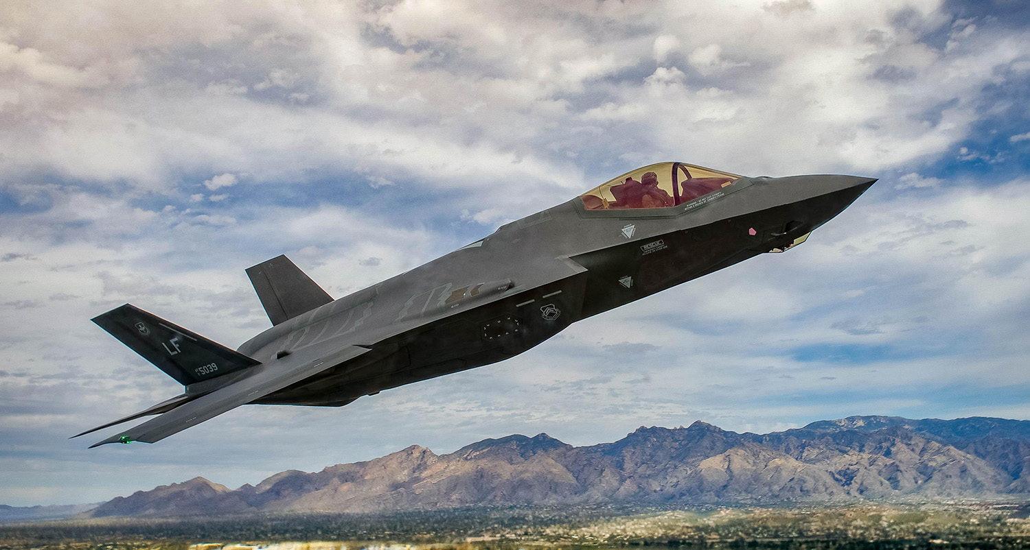 Trump promises ‘big things’ for F-35, F-18