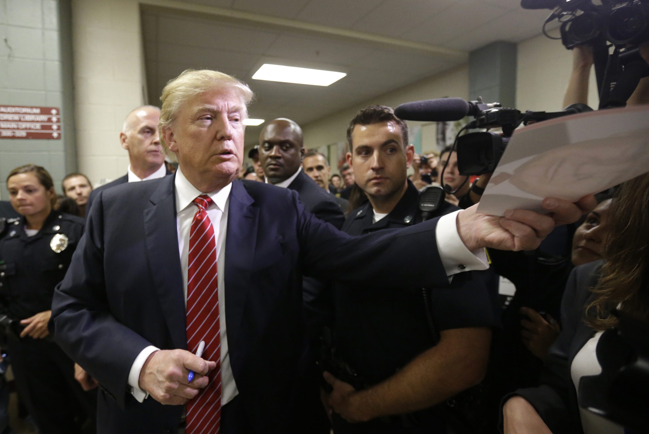WSJ says Trump tax plan ‘written on the back of an envelope’